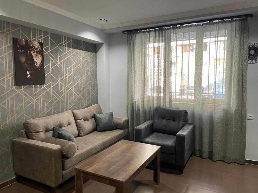 One Central Apartment Γιερεβάν Εξωτερικό φωτογραφία