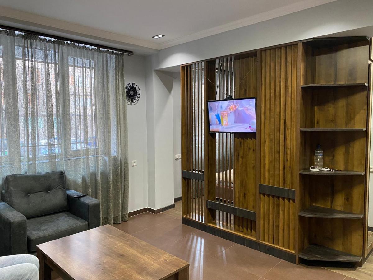 One Central Apartment Γιερεβάν Εξωτερικό φωτογραφία